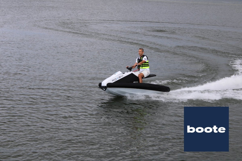 BOOTE: Fun device from Roxen - Powerful water motorbike with electric drive - Roxen Innovations